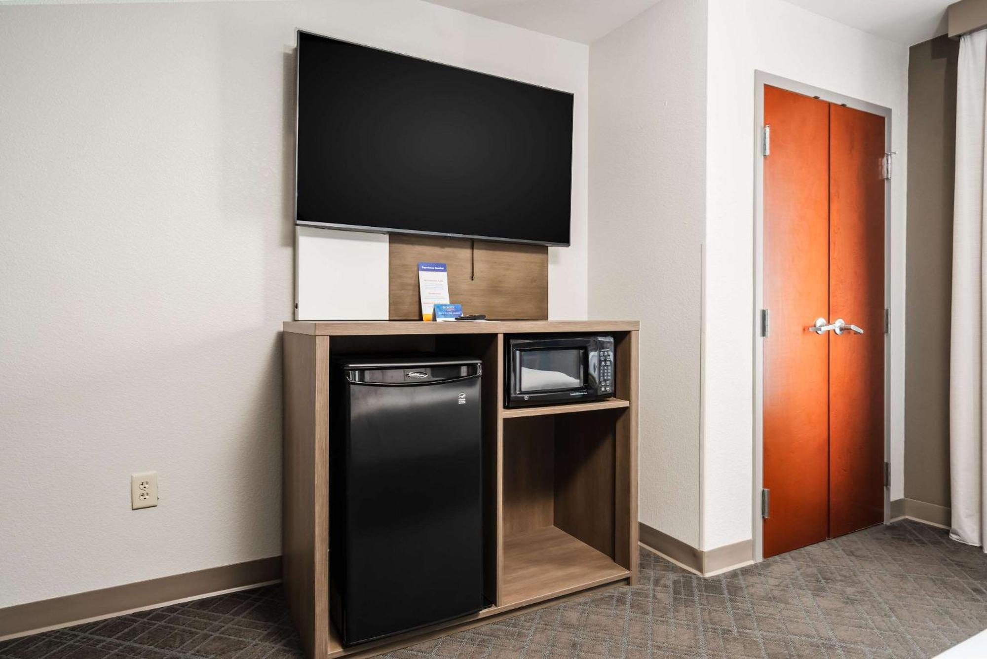 Comfort Suites Columbia Northeast - Fort Jackson Ngoại thất bức ảnh